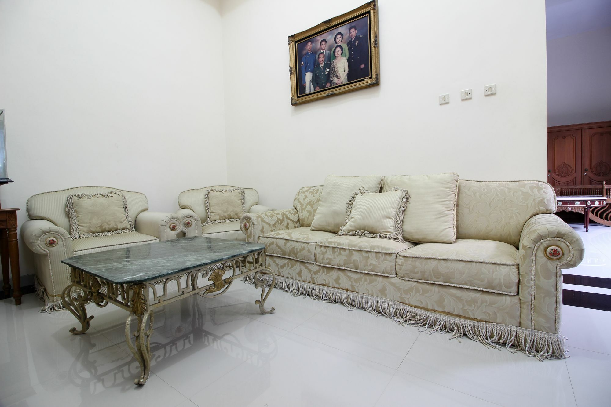 Reddoorz Plus Near Stie Ykpn 2 Maguwo Екстер'єр фото